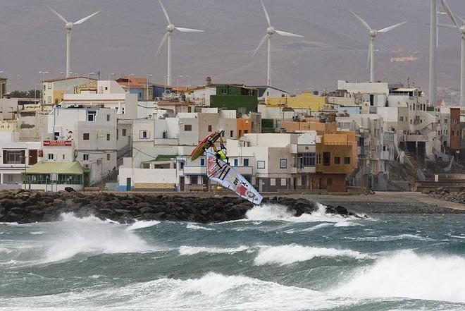 Koster tweaked - 2009 Gran Canaria PWA Grand Slam - Day 8 ©  John Carter / PWA http://www.pwaworldtour.com